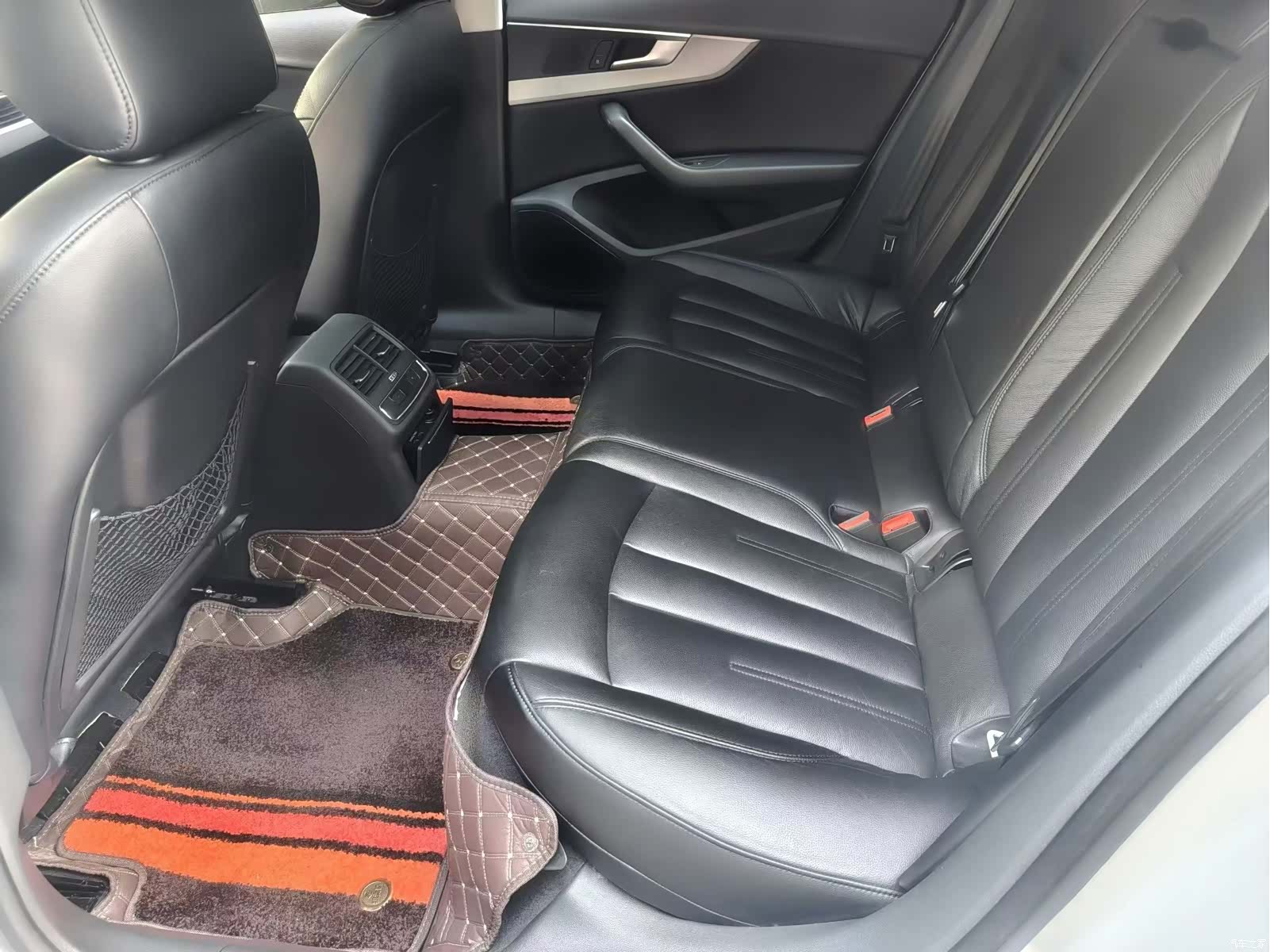 Audi A4L, 2019 6