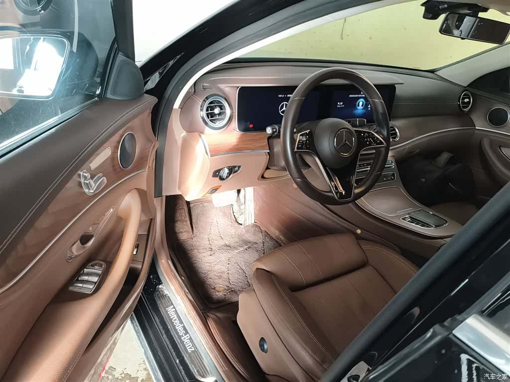 Mercedes-Benz E-Class, 2023 12