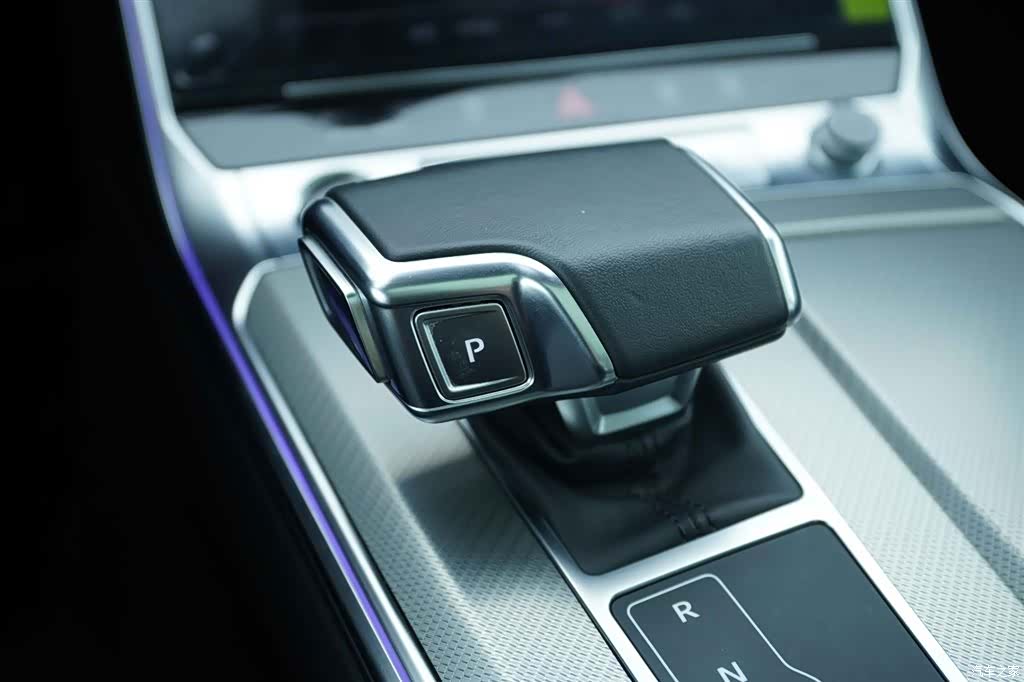 Audi A6L, 2024 9