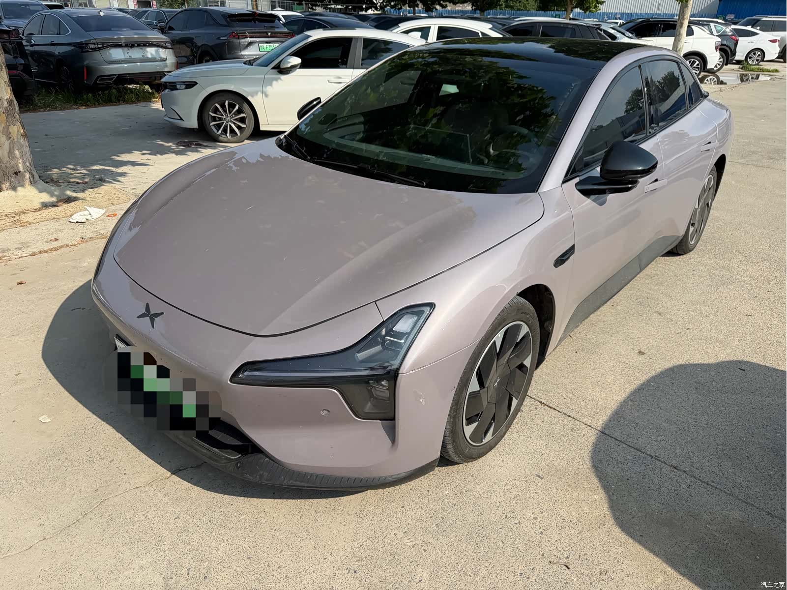 Xpeng Mona M03, 2025 1
