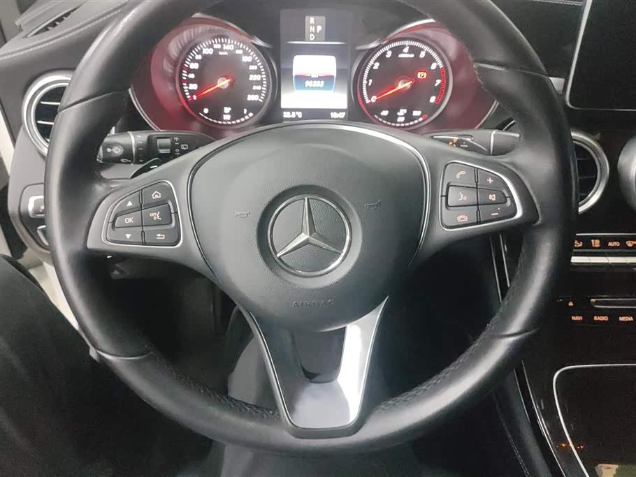 Mercedes-Benz GLC Mercedes-Benz GLC
