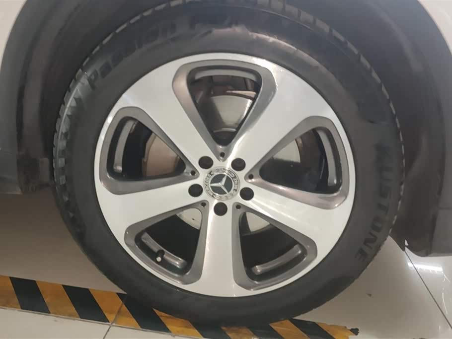 Mercedes-Benz GLC Mercedes-Benz GLC