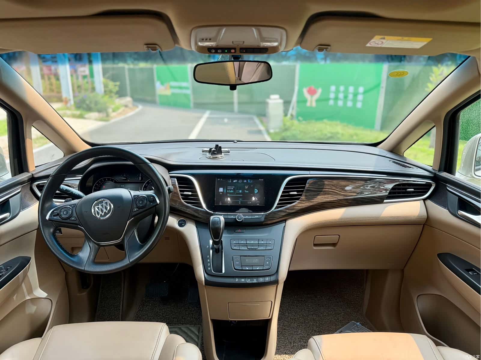 Buick GL8, 2020 все фото