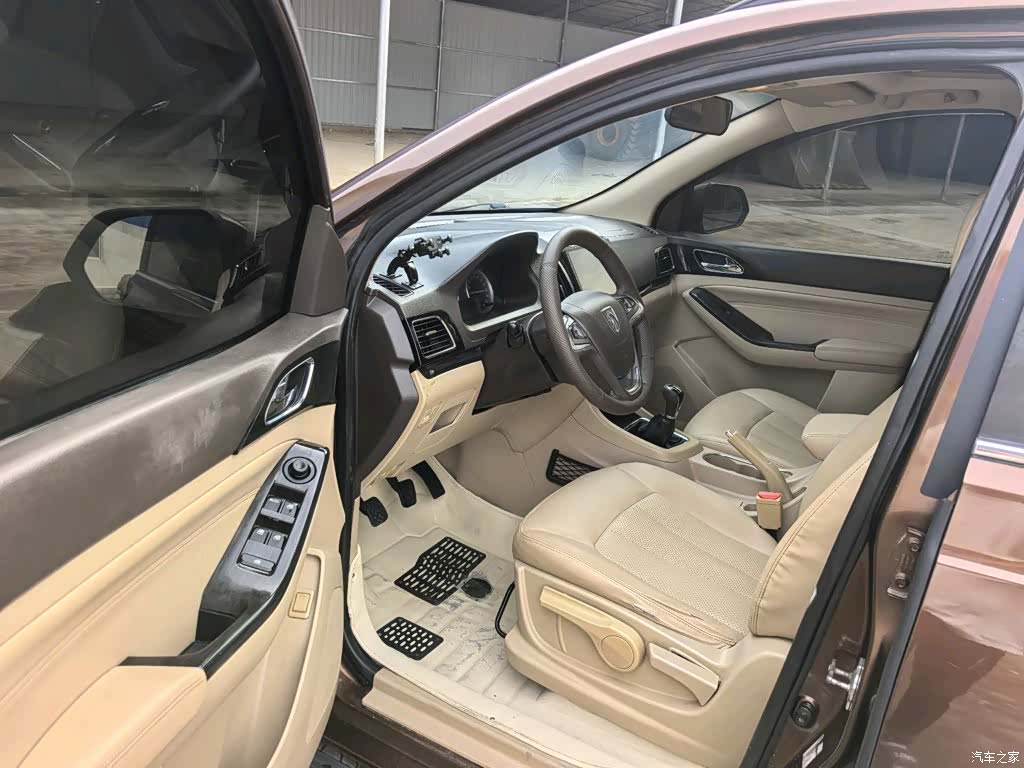 Wuling 730, 2015 7