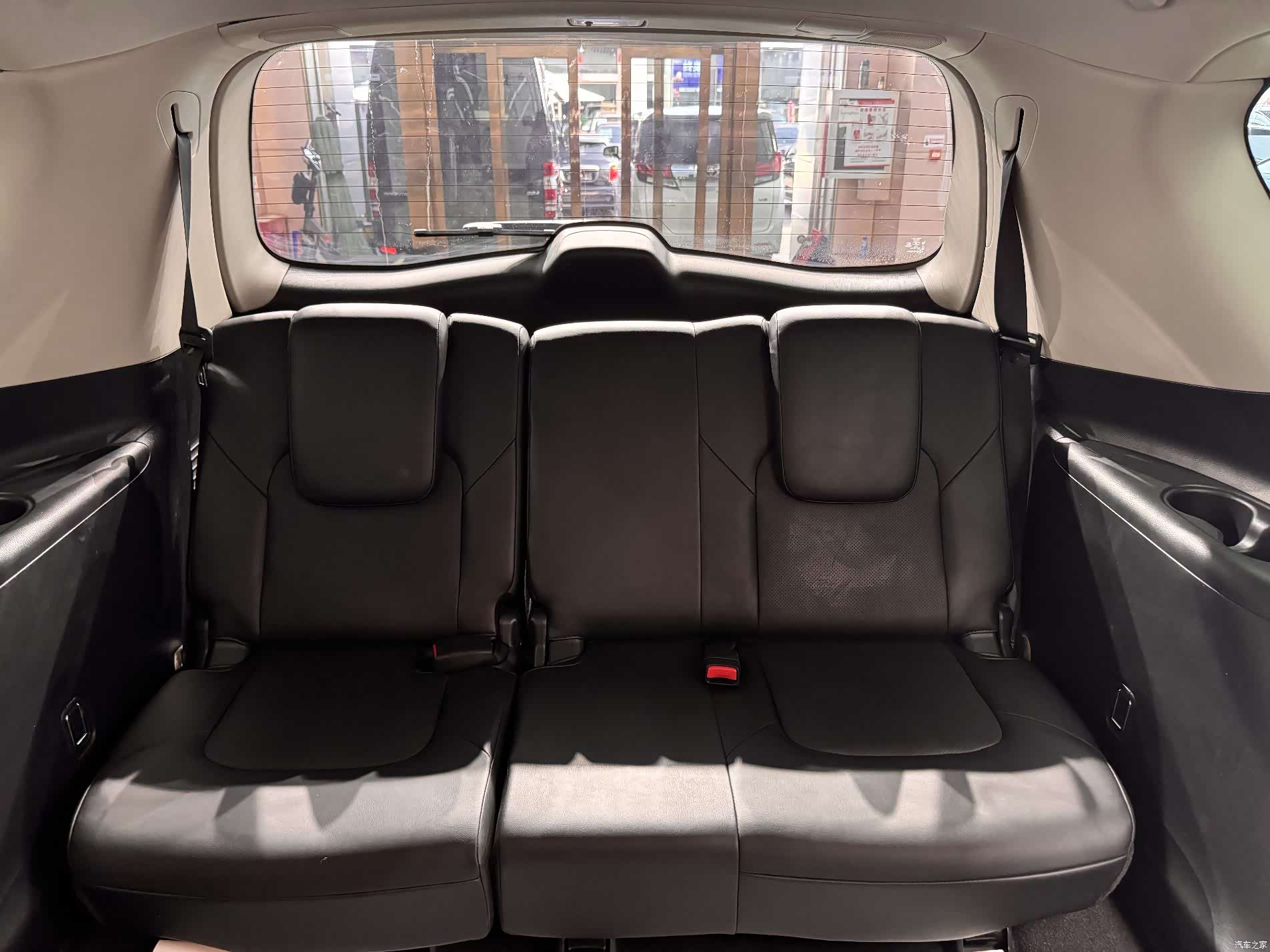 Infiniti QX80, 2018 9
