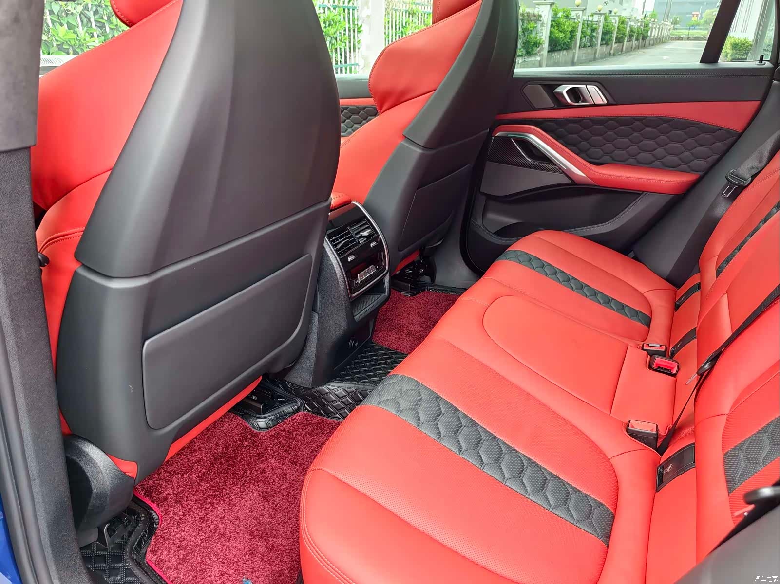 BMW X6, 2023 10