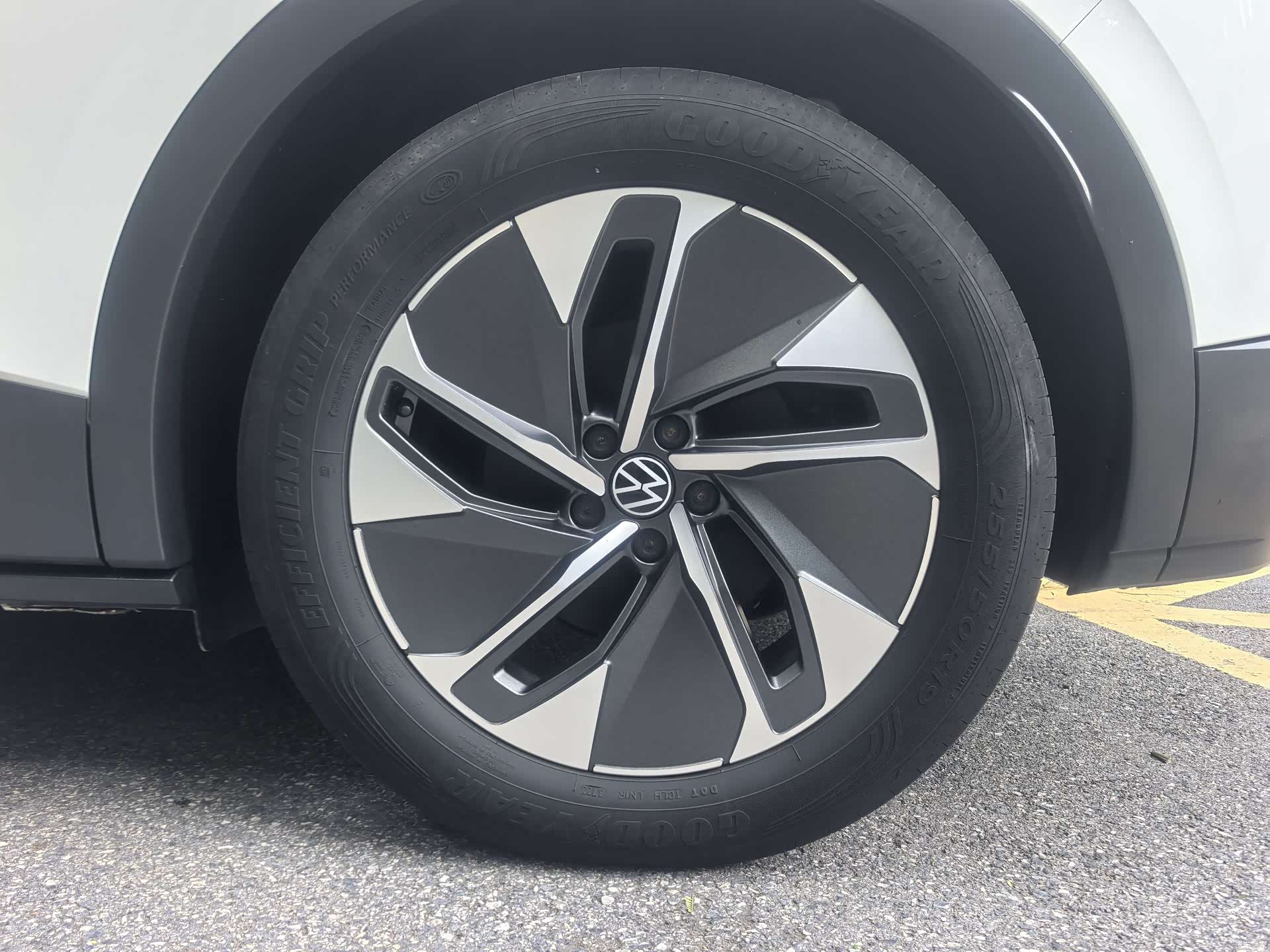 Volkswagen ID.4, 2023 24