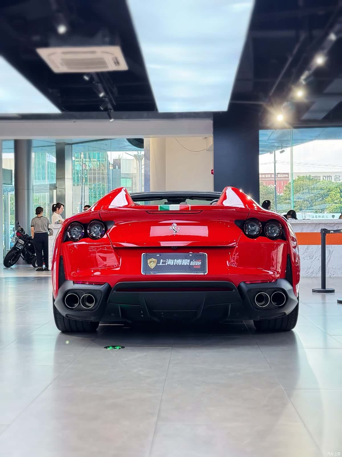 Ferrari 812, 2024 все фото