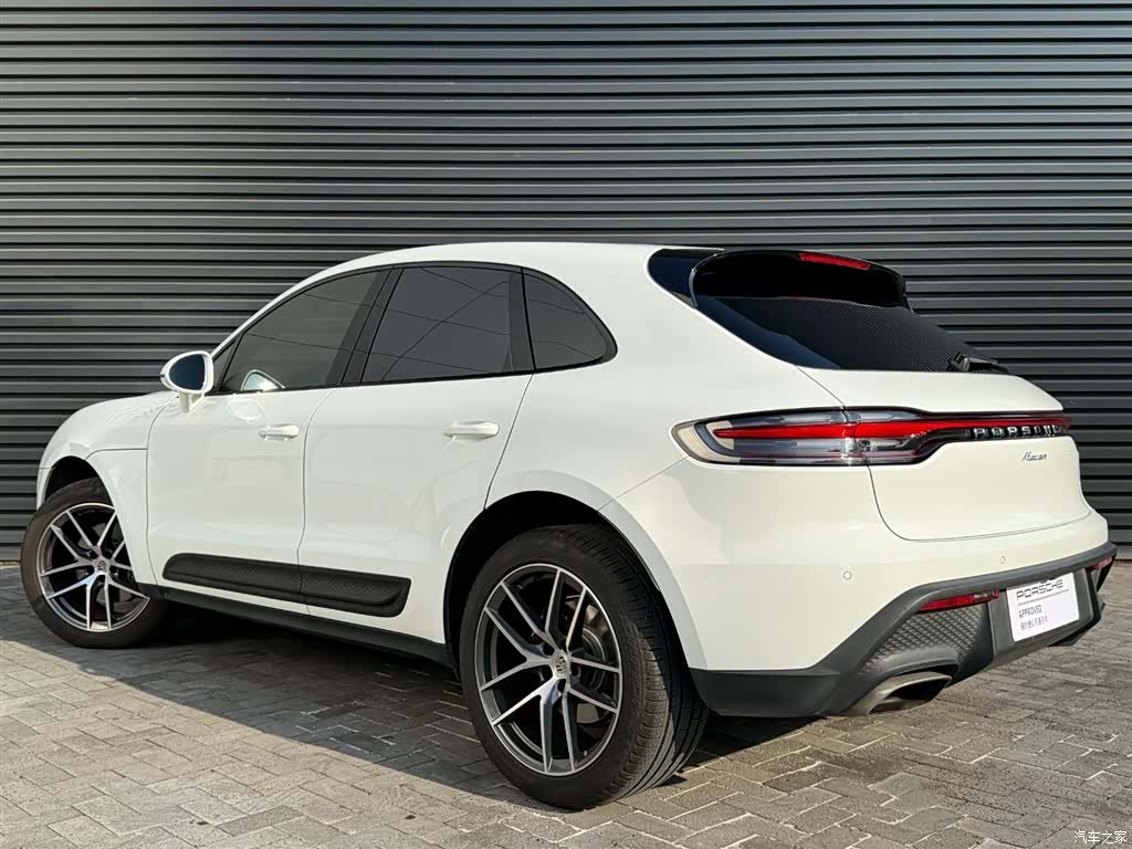 Porsche Macan, 2024 3