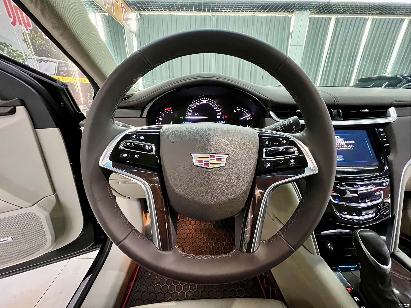 Cadillac XTS, 2017 11