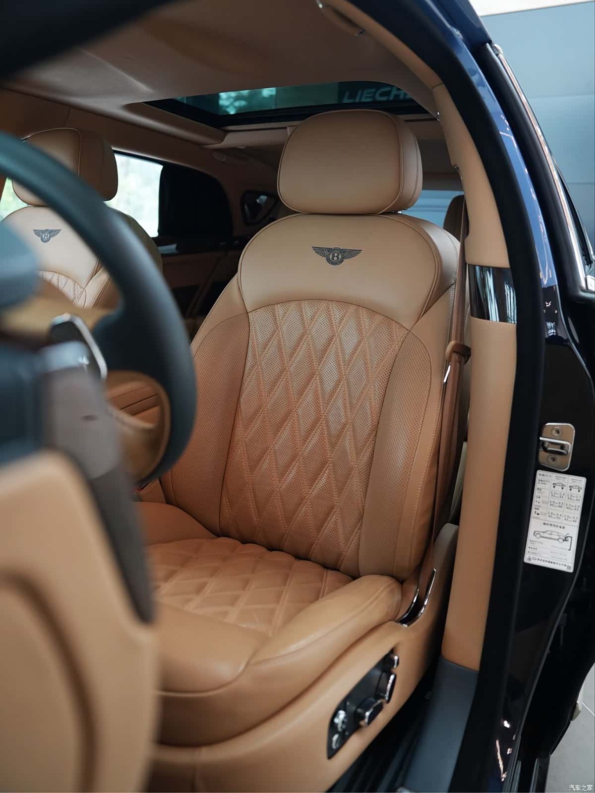 Bentley Mulsanne, 2017 13