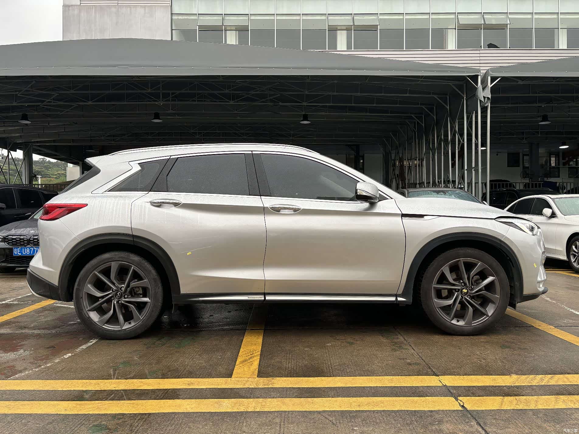 Infiniti QX50, 2022 4