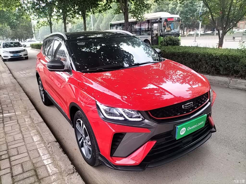 Geely Coolray, 2022 4