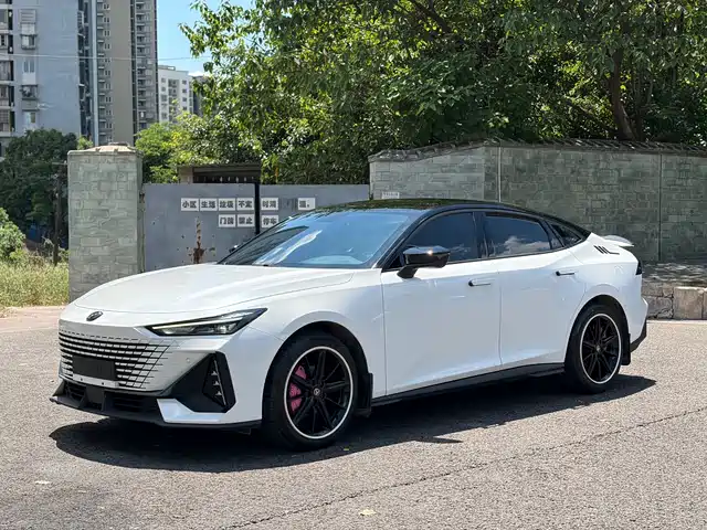 Changan UNI-V 2022 — купить из Китая под заказ