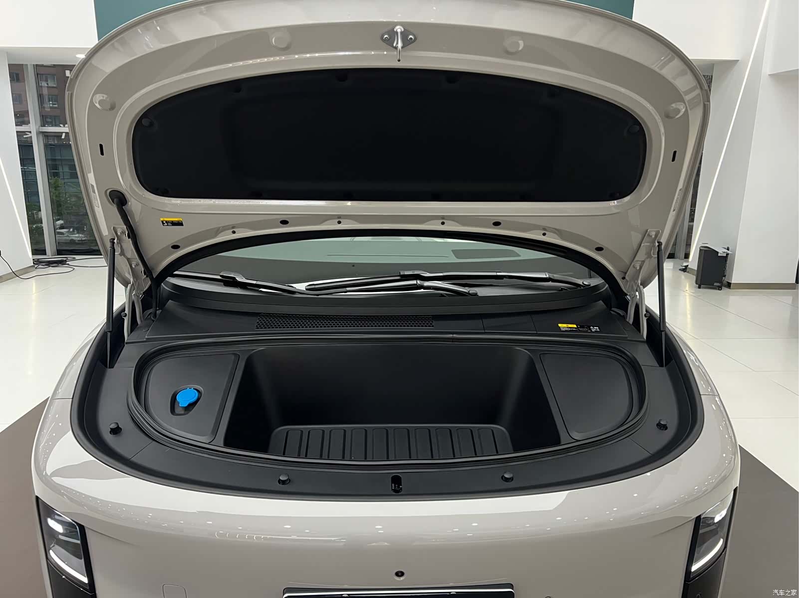 Li Auto i6, 2025 7