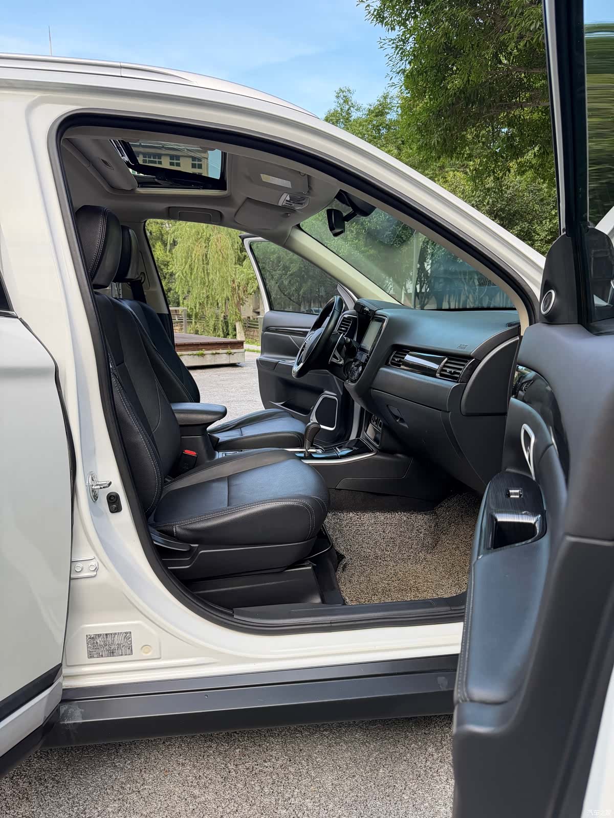 Mitsubishi Outlander, 2018 11