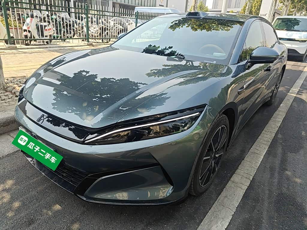 BYD Han L 2025 DM-i 200KM Flagship