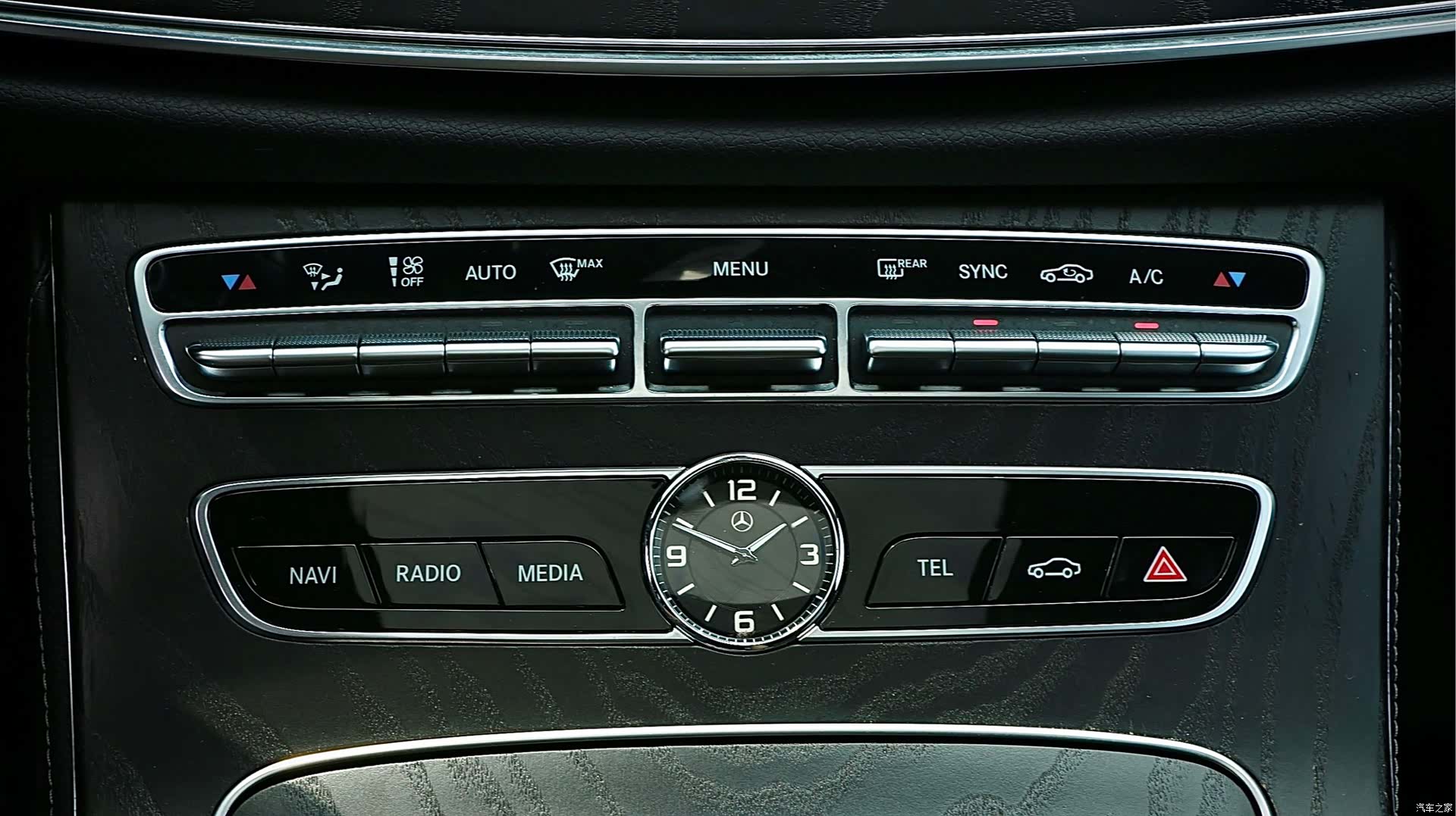 Mercedes-Benz E-Class, 2019 17