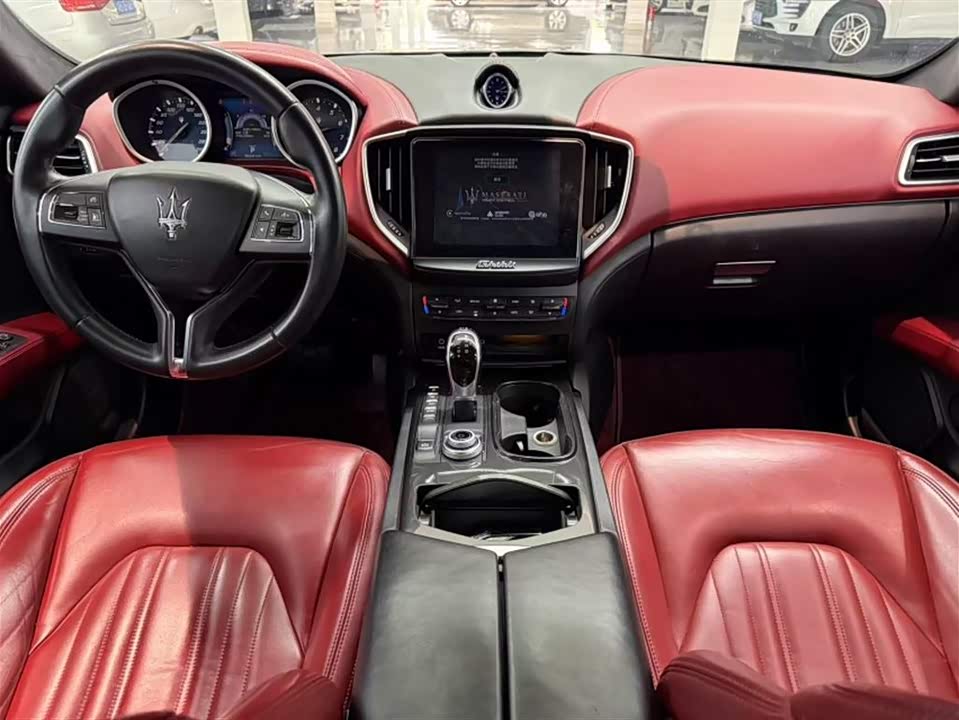 Maserati Ghibli Maserati Ghibli