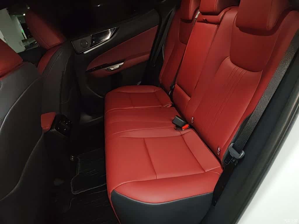 Lexus NX, 2026 18