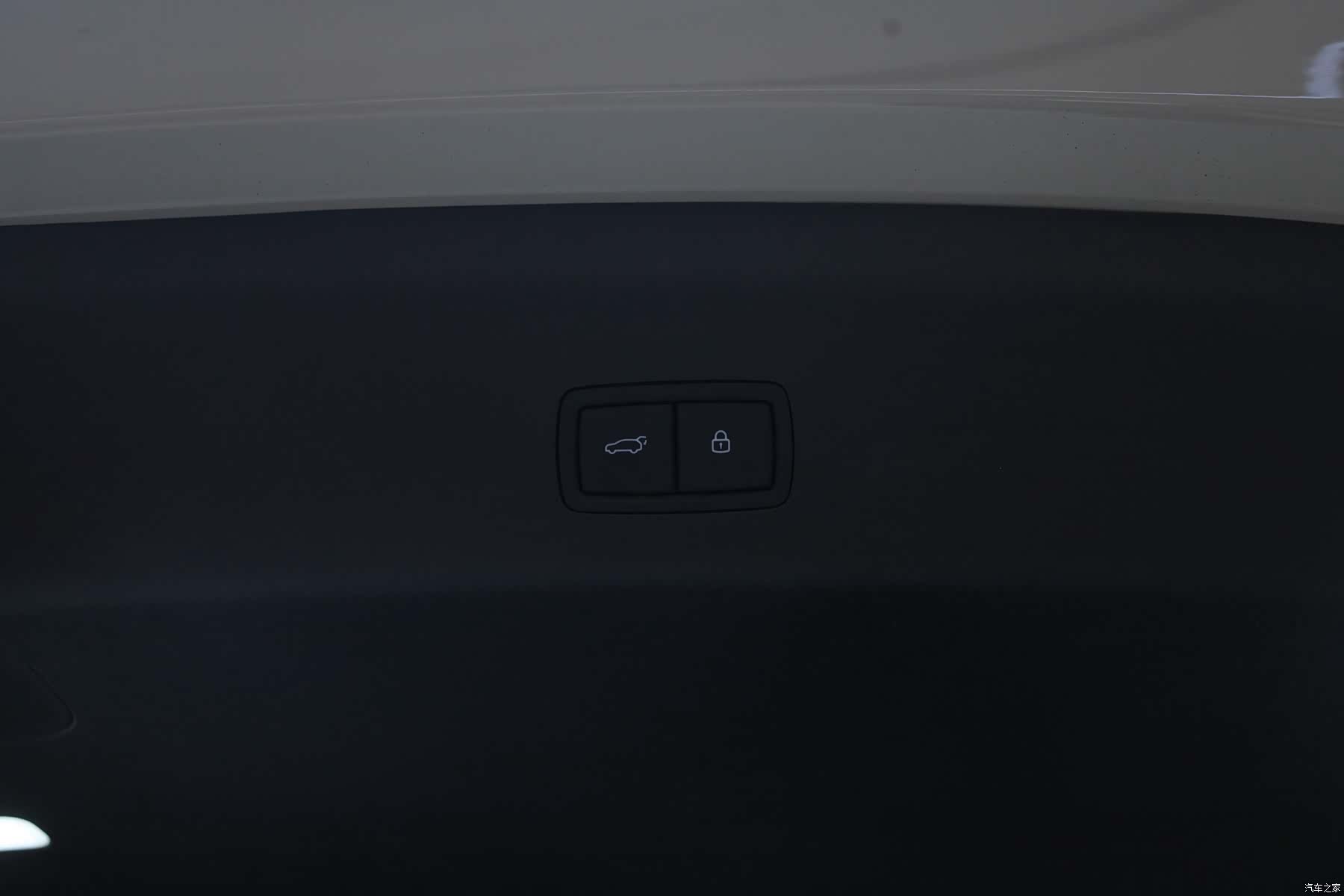 Li Auto i8, 2025 30