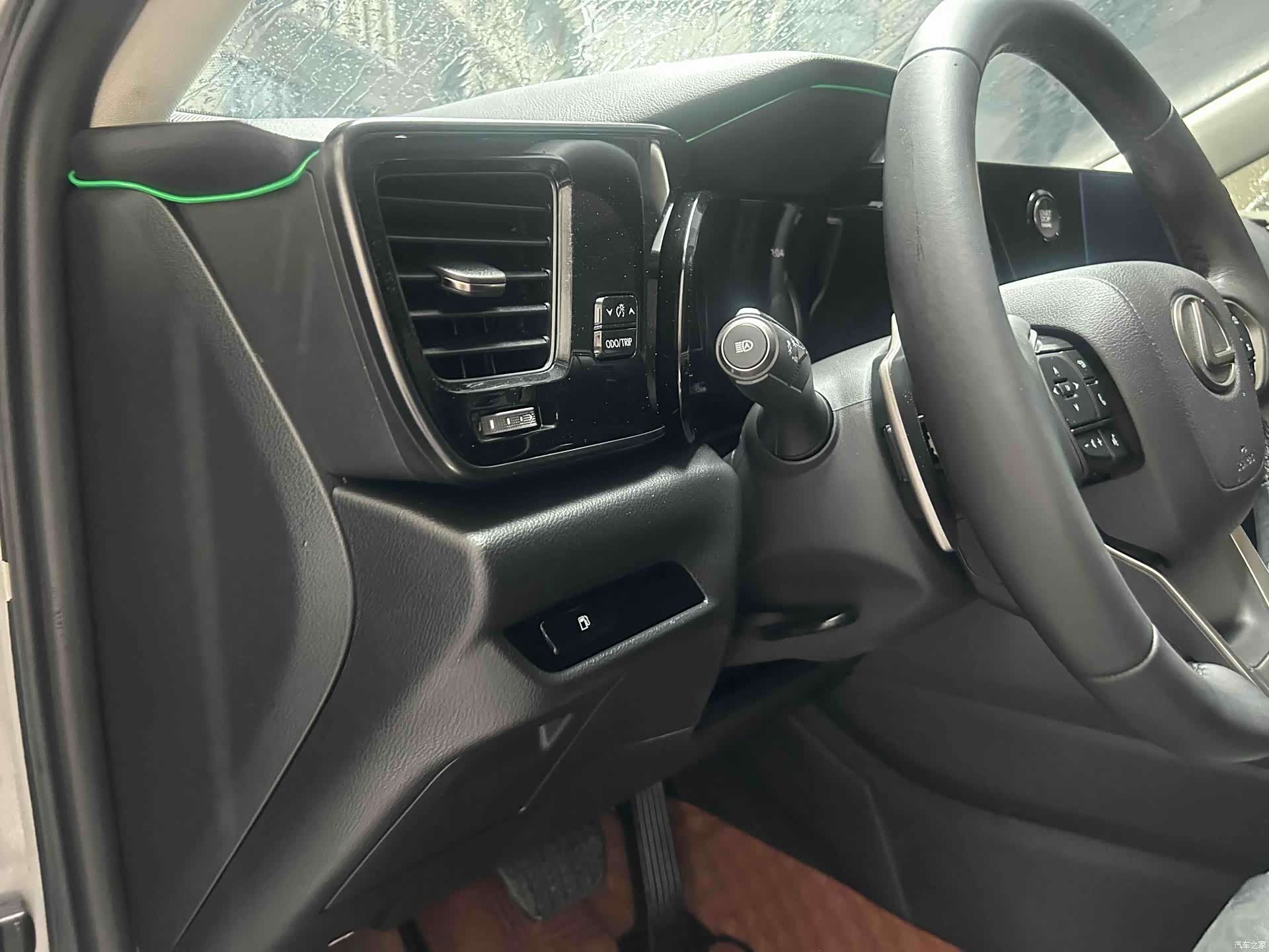 Lexus NX, 2024 10