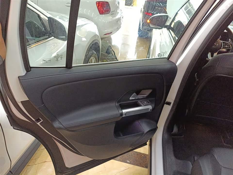 Mercedes-Benz GLB