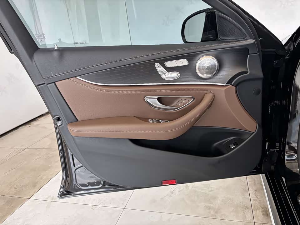 Mercedes-Benz E-class Mercedes-Benz E-class