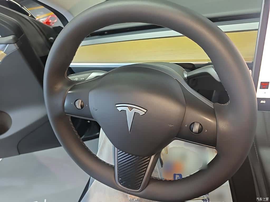 Tesla Model Y, 2022 11
