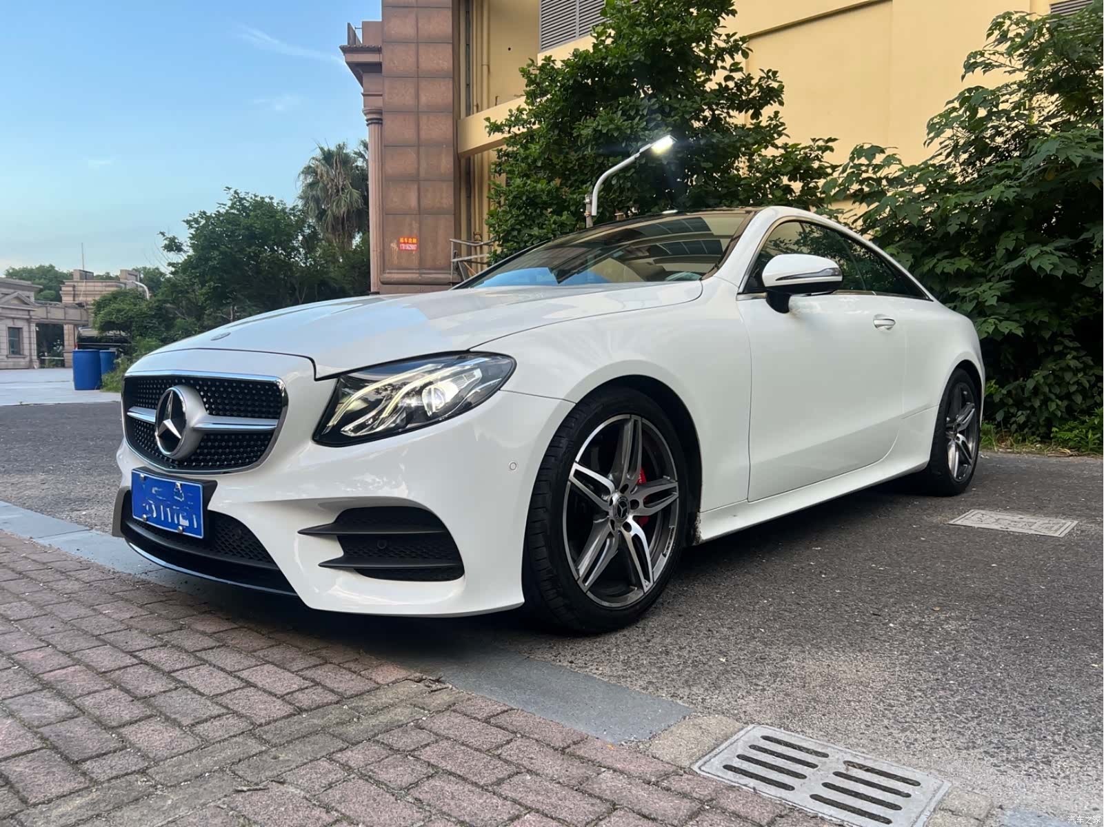 Mercedes-Benz E-Class, 2020 1