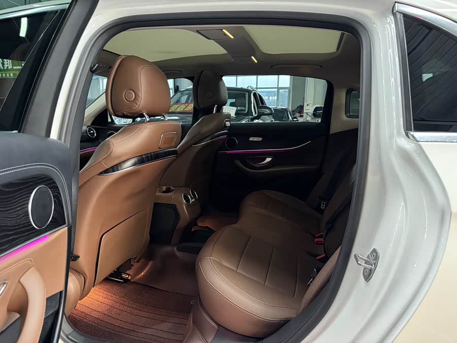 Mercedes-Benz E-Class 2019, фото 14