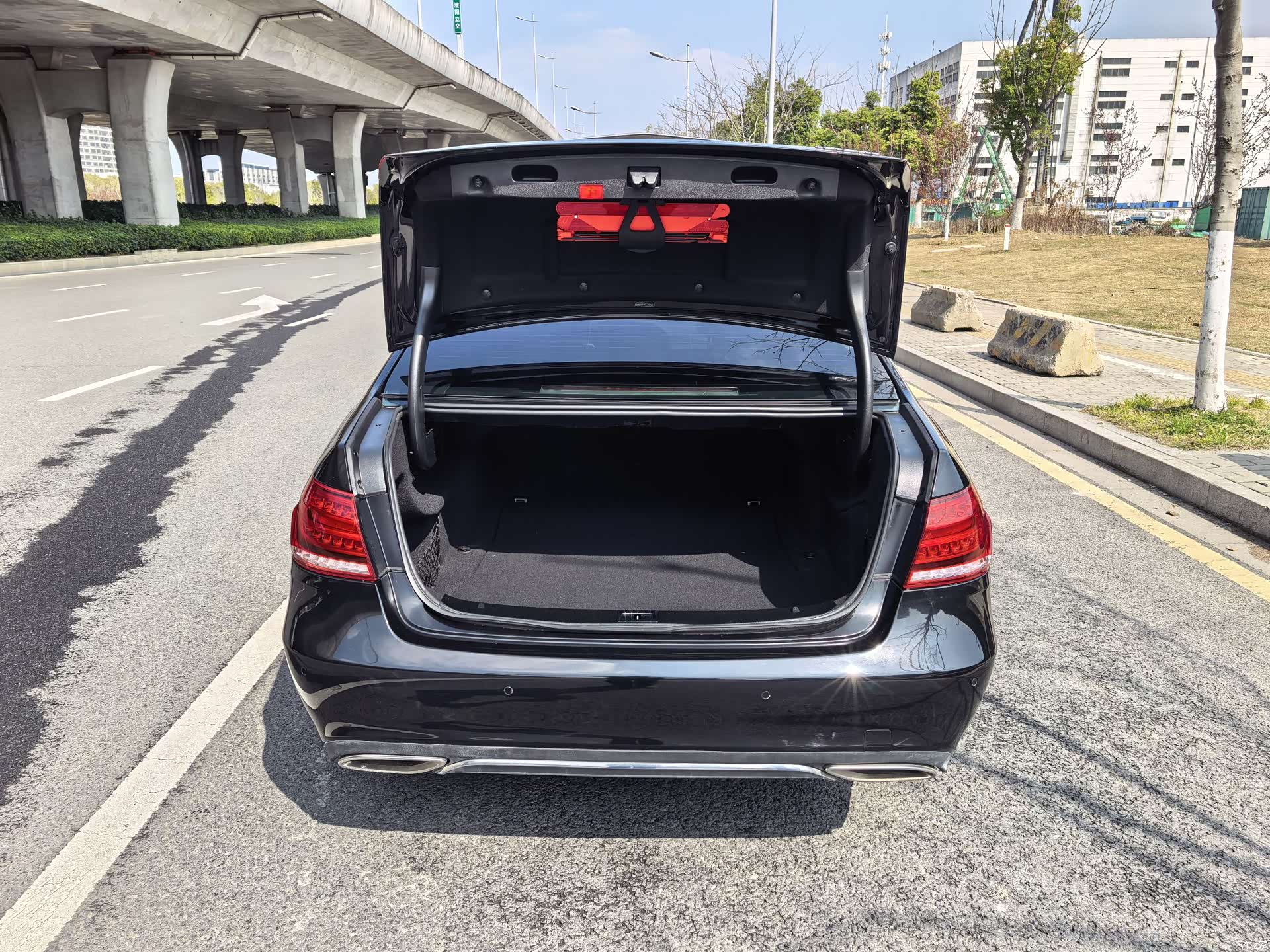 Mercedes-Benz E-Class, 2015 14
