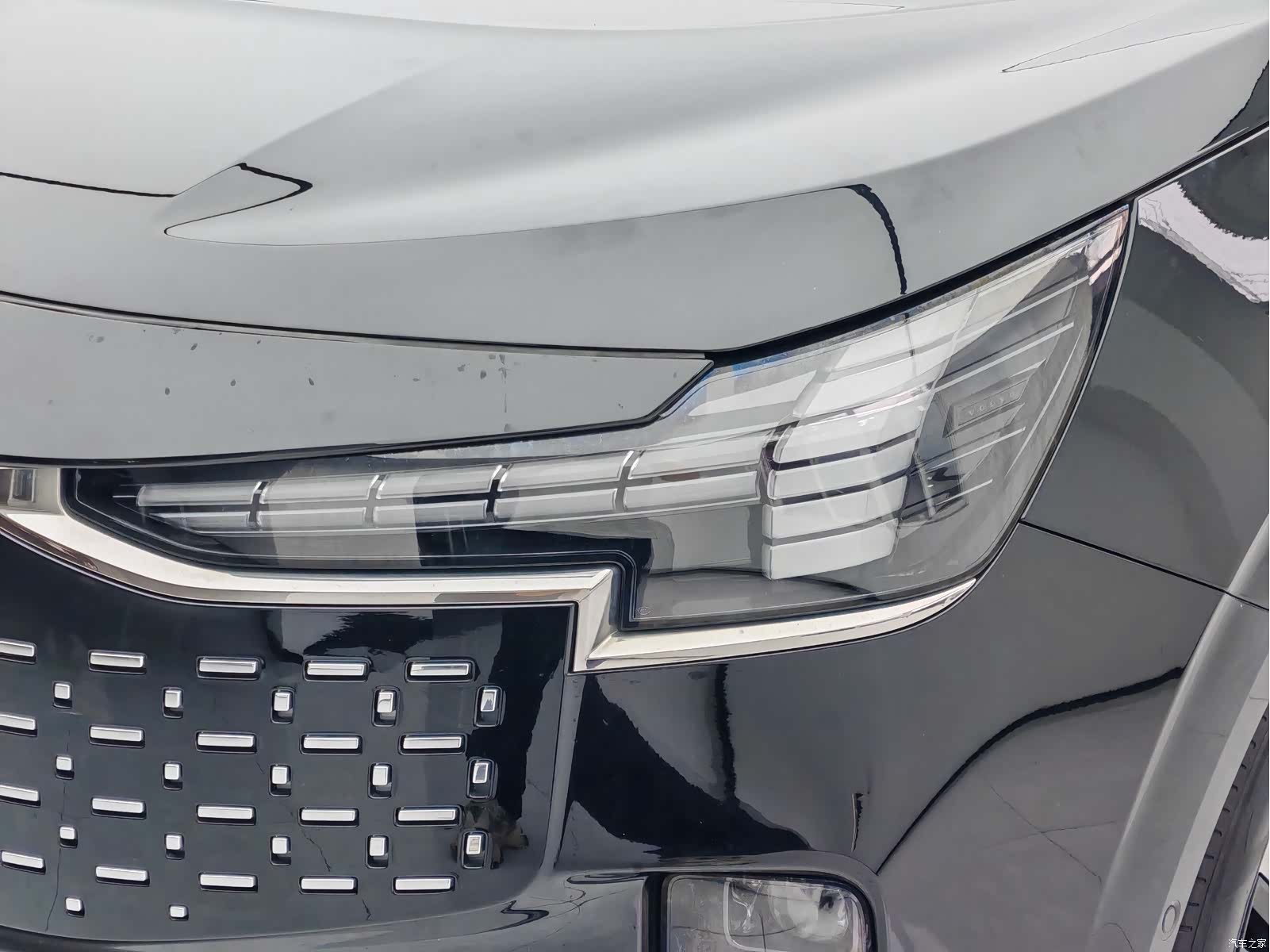 Volvo EM90, 2024 6