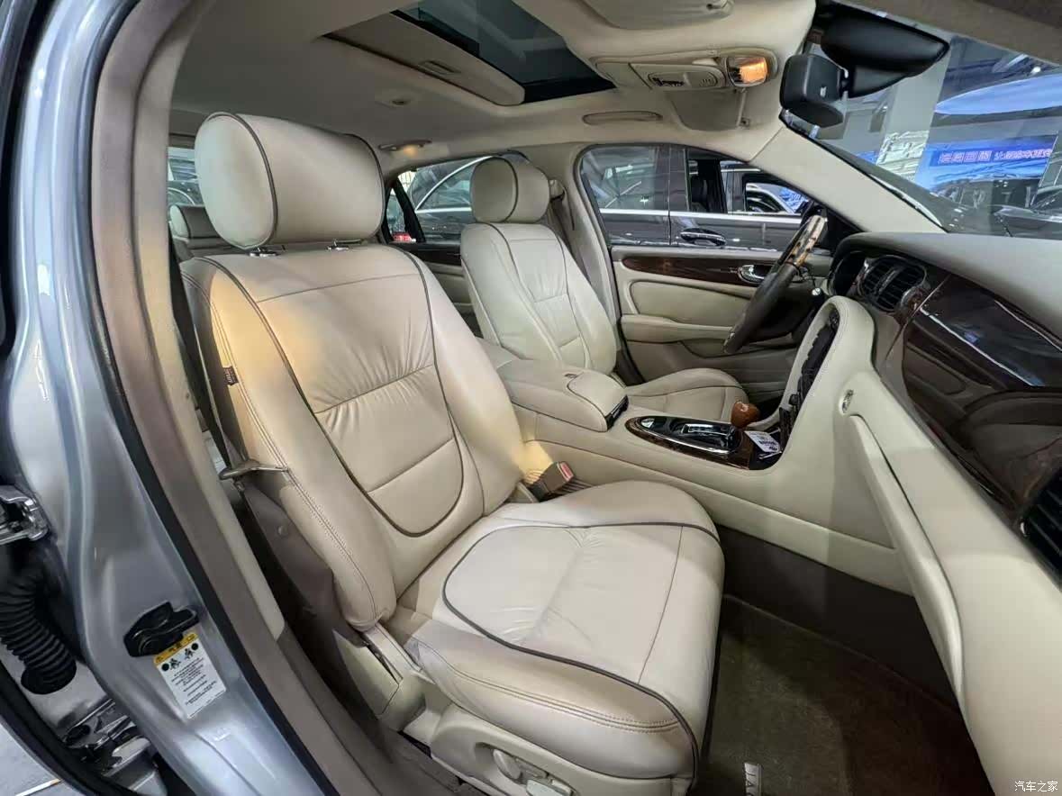 Jaguar XJ, 2007 9