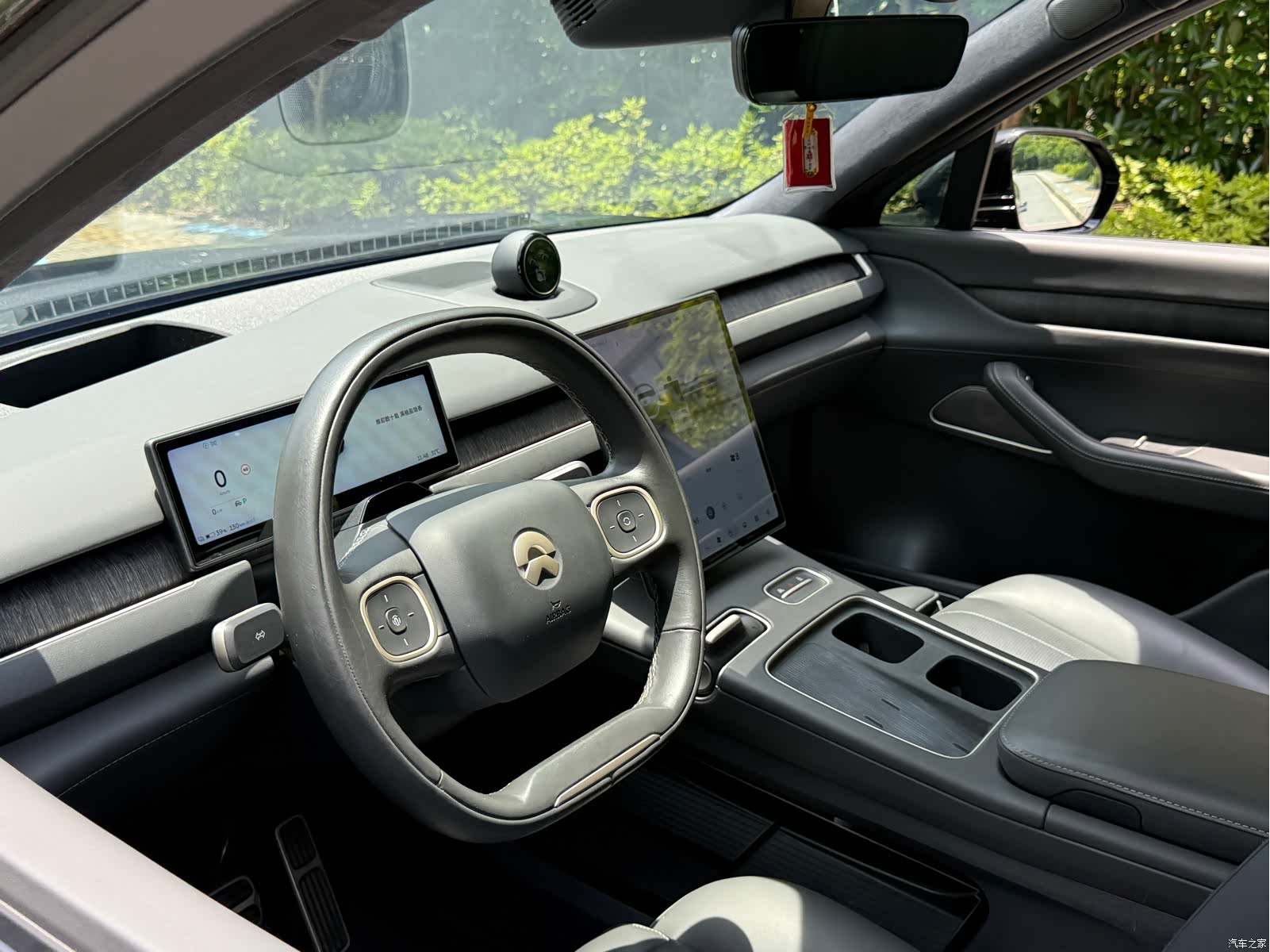 NIO ES8, 2023 18