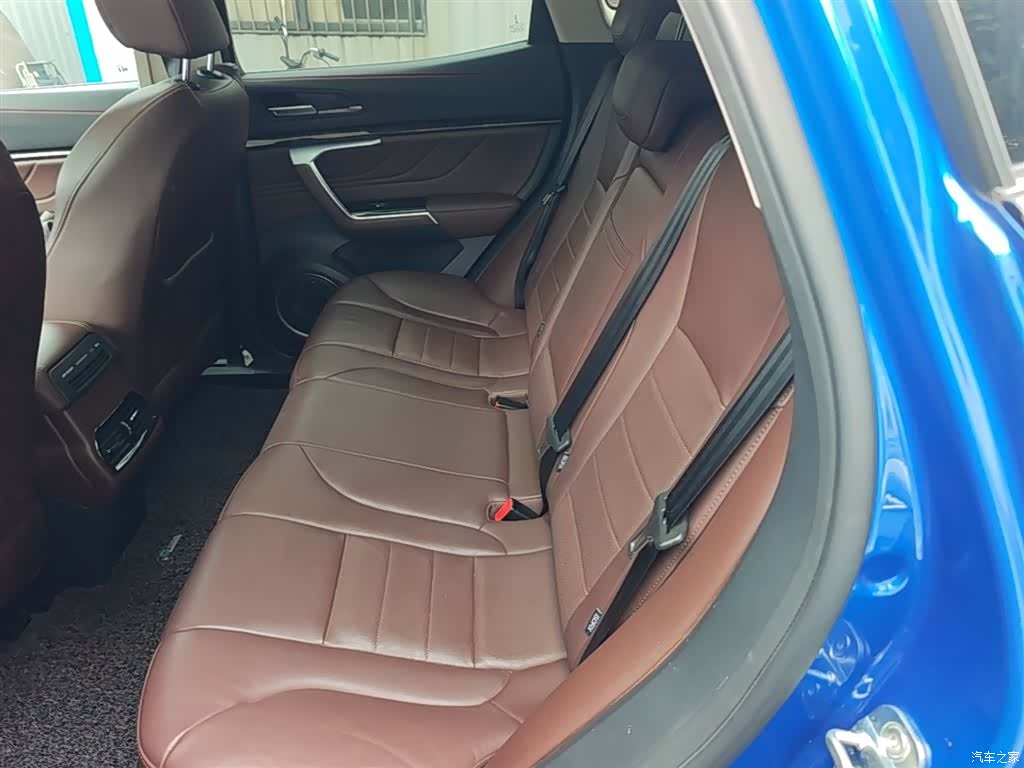 WEY VV5, 2018 17