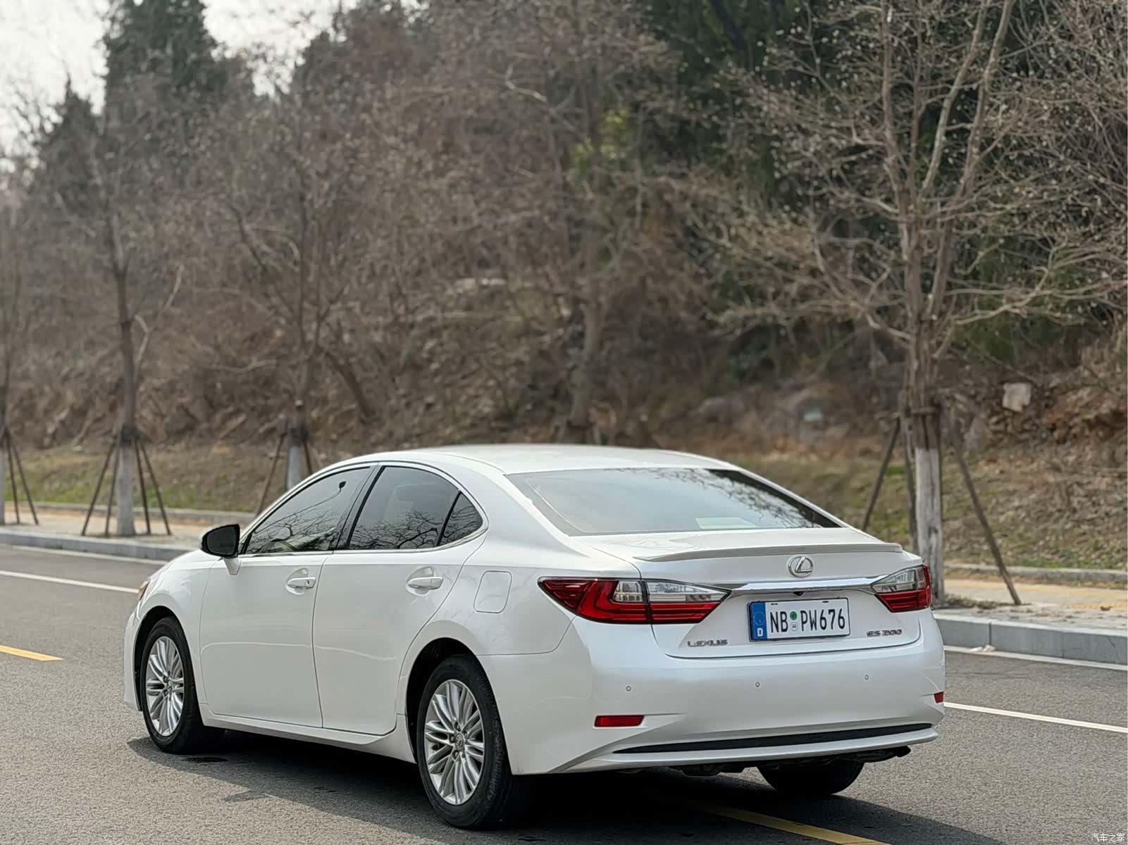 Lexus ES, 2017 11