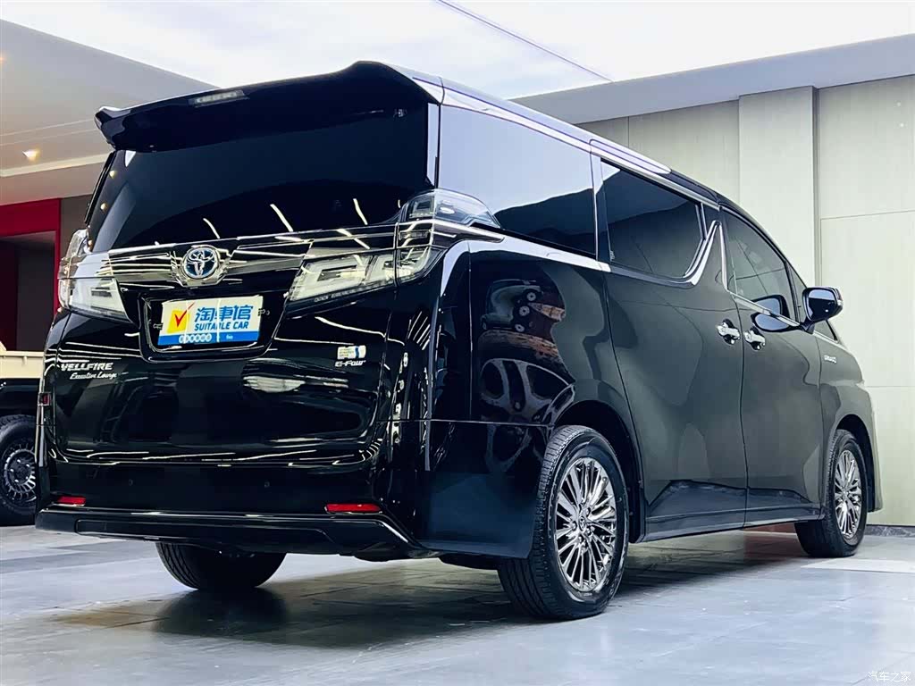Toyota Vellfire, 2021 4