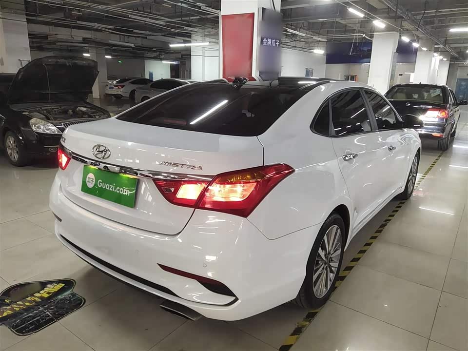 Hyundai Name picture