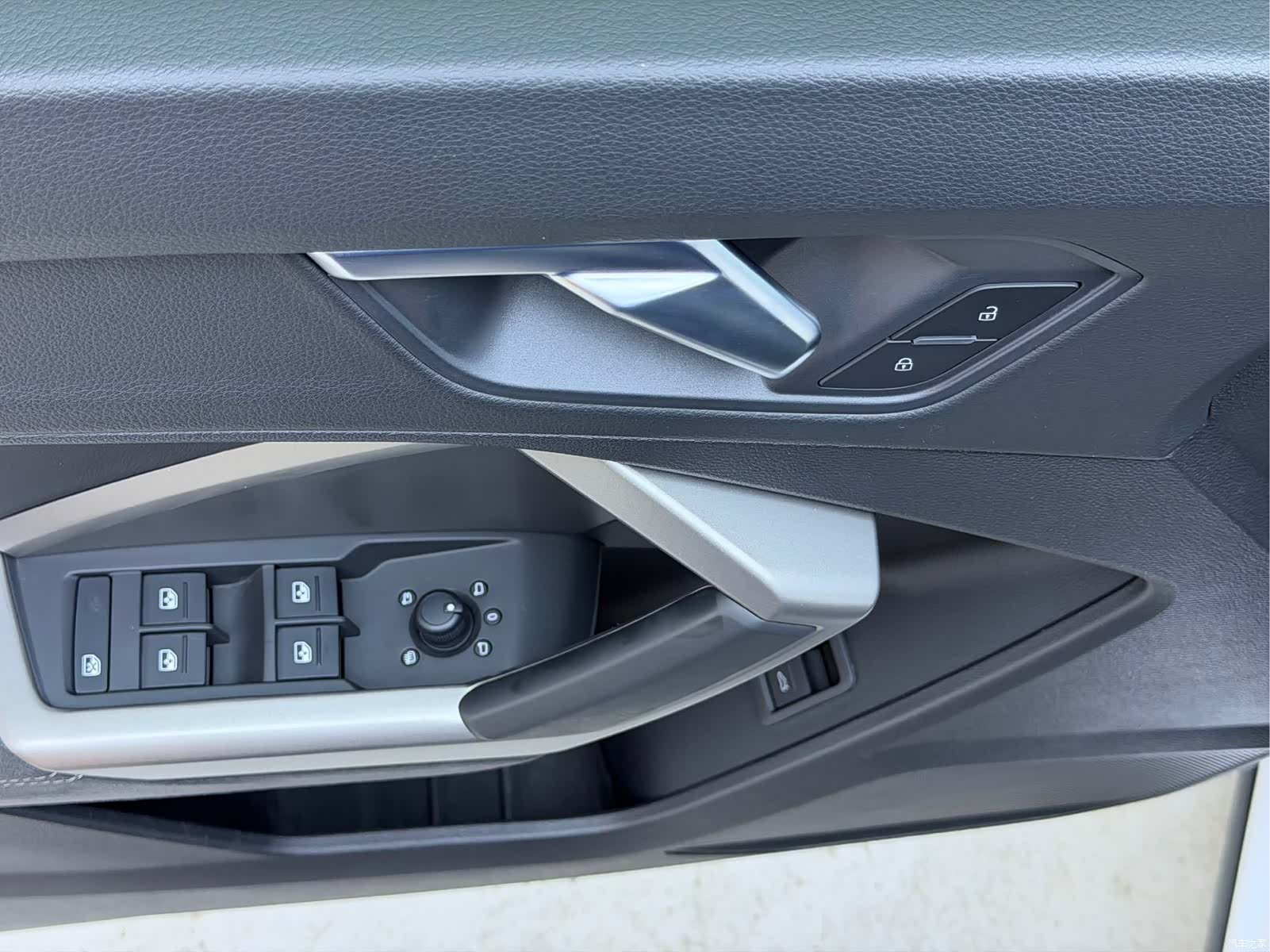 Audi Q3, 2023 4