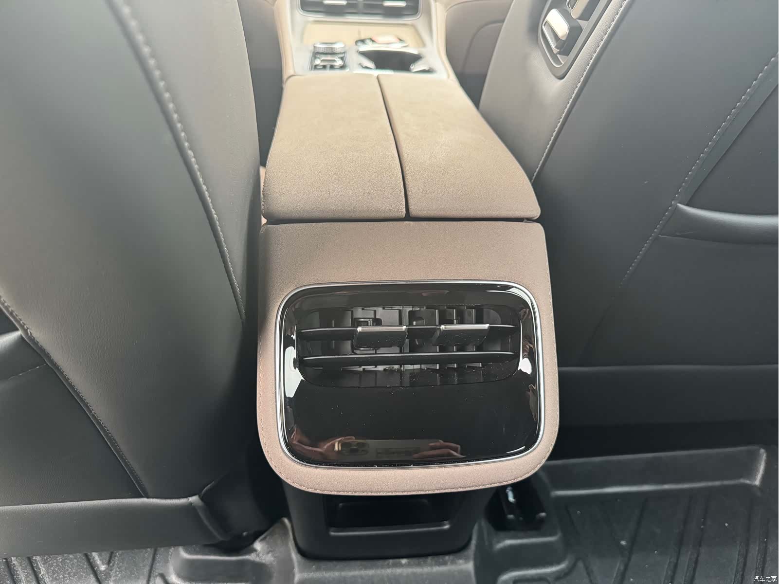 Chery Tiggo 8 Plus, 2025 15