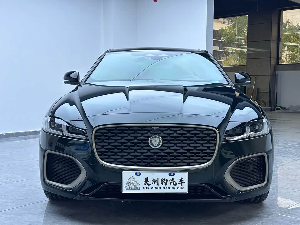 Jaguar XFL