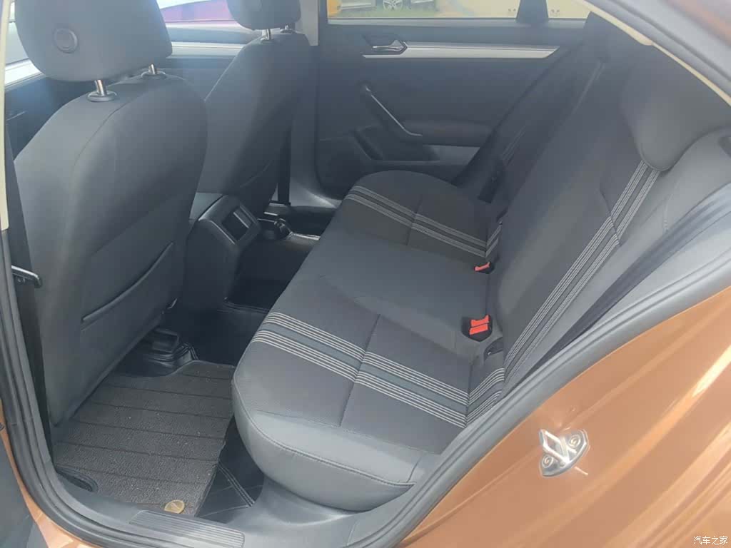 Volkswagen Lamando, 2017 17