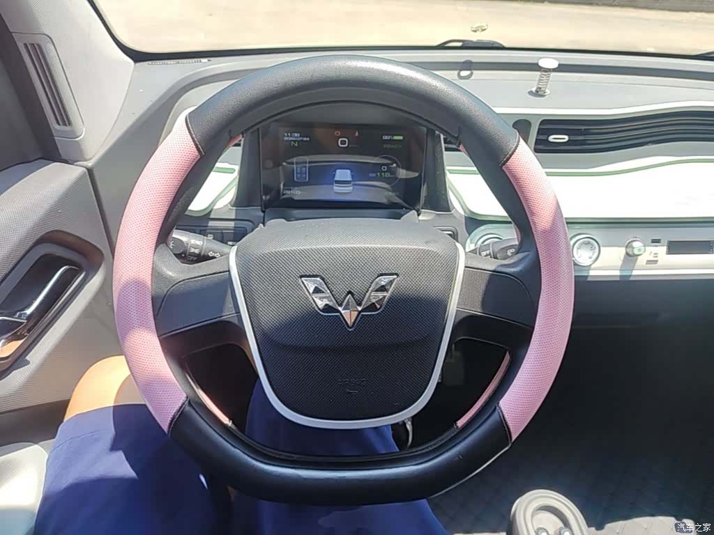 Wuling MINIEV, 2021 11