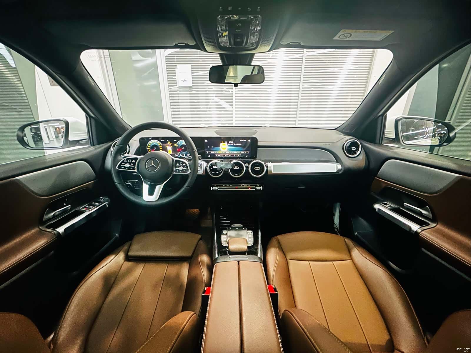 Mercedes-Benz GLB, 2022 14