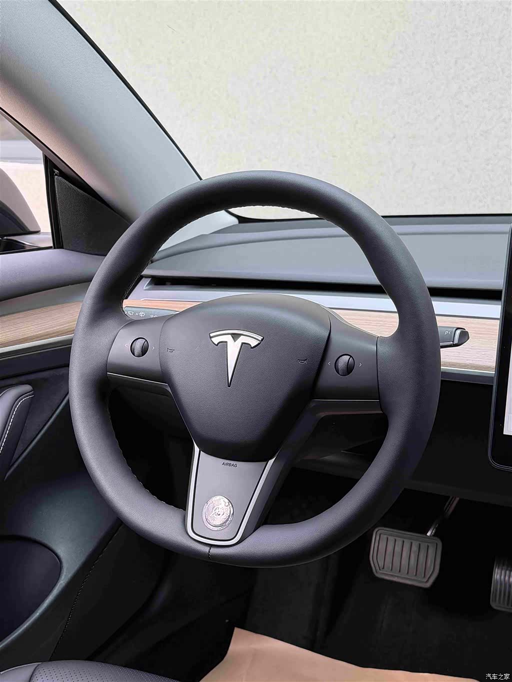 Tesla Model 3, 2023 все фото