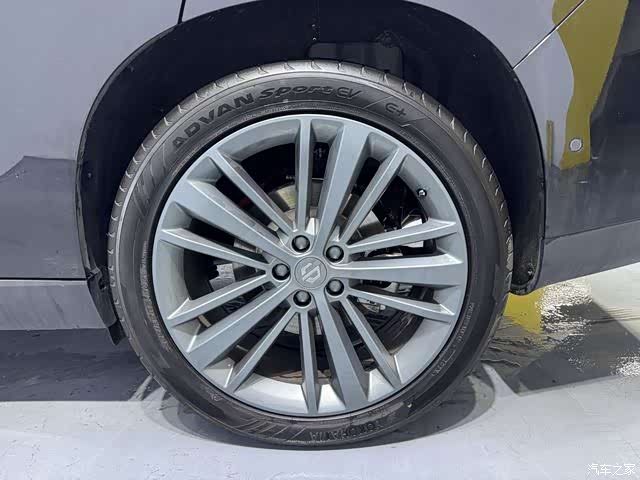 Leapmotor C16, 2025 11