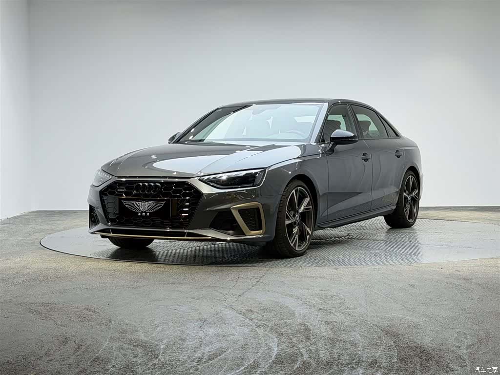 Audi A4L, 2024 1