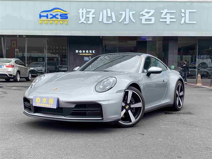 Porsche 911 992 Carrera 3.0T 2025