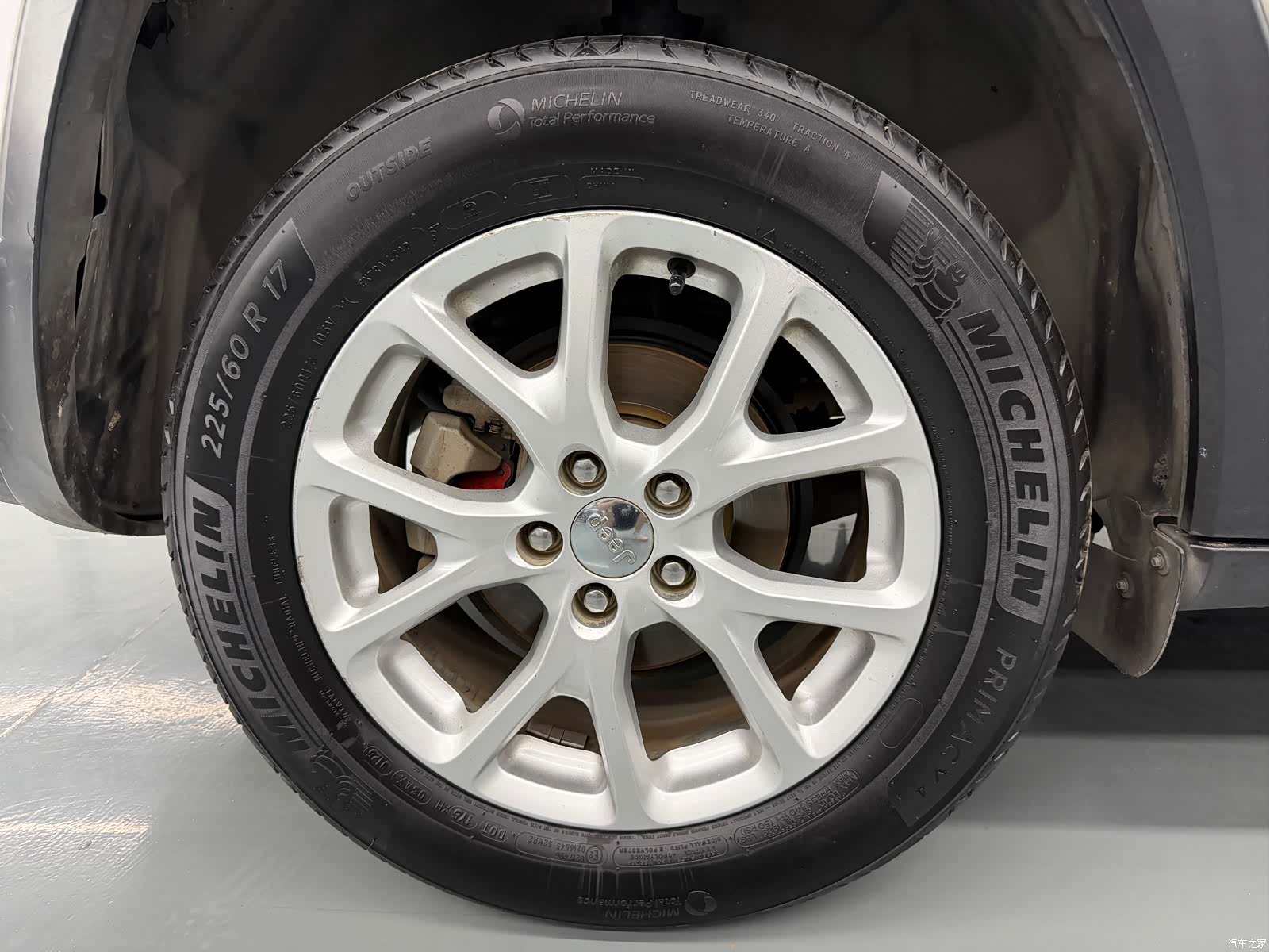 Jeep Cherokee, 2017 13